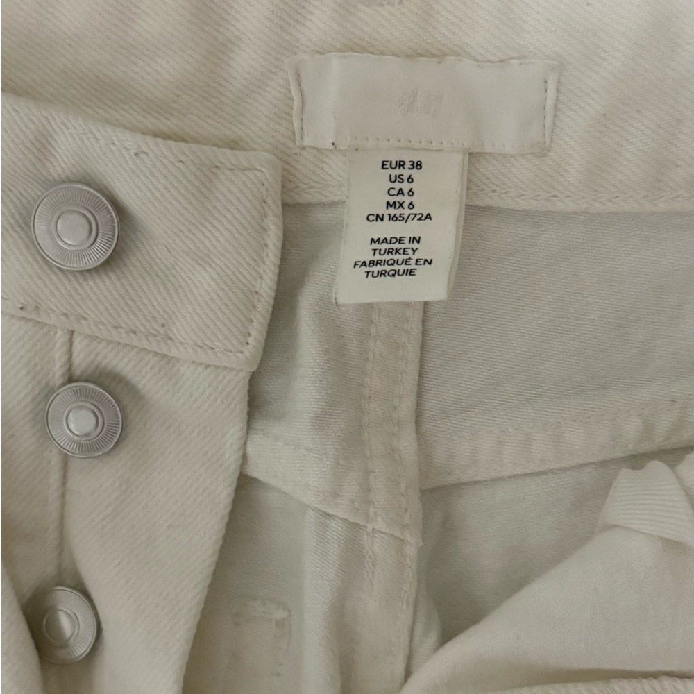 H&M Fit & Flare Off White Jeans